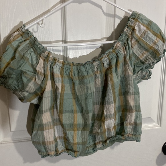 American Eagle, Small, Green Plaid Cropped Blouse - Picture 2 of 3